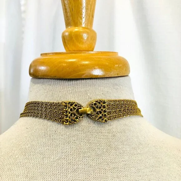 Vintage 1960s Goldette Jewelry Multi Strand Necklace with Pendants in Gold Tone - Picture 6 of 15